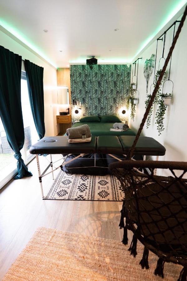 Capsule Thailande I Sauna I Balneo I Console I Jeux En Bois I Cinema I Cour Interieure Trith-Saint-Leger المظهر الخارجي الصورة