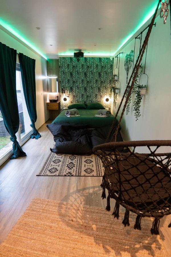 Capsule Thailande I Sauna I Balneo I Console I Jeux En Bois I Cinema I Cour Interieure Trith-Saint-Leger المظهر الخارجي الصورة